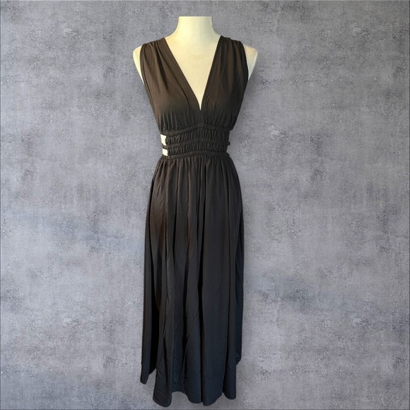 indulge Dresses & Skirts - Indulge Elegant Black Midi Dress, NEW